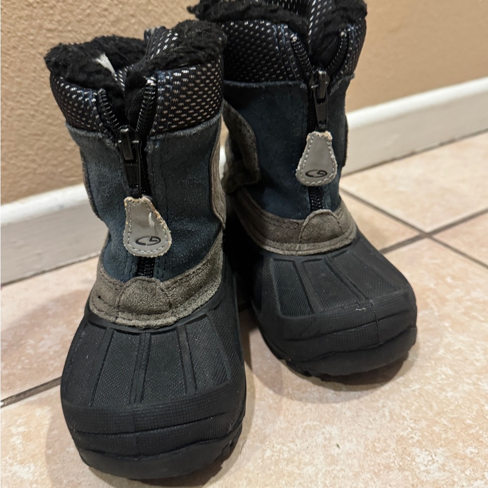 Black and Gray Waterproof Ankle-High Rain Boots with Velcro Closure
